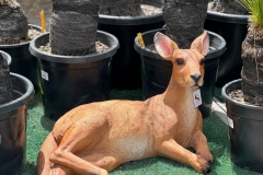 laying-kangaroo-statue